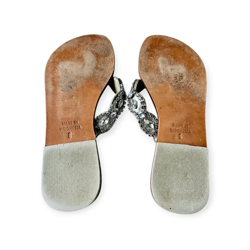 Mystique Boutique Rhinestone Beaded Leather Flip Flop Sandals Size 6 - Picture 8 of 9